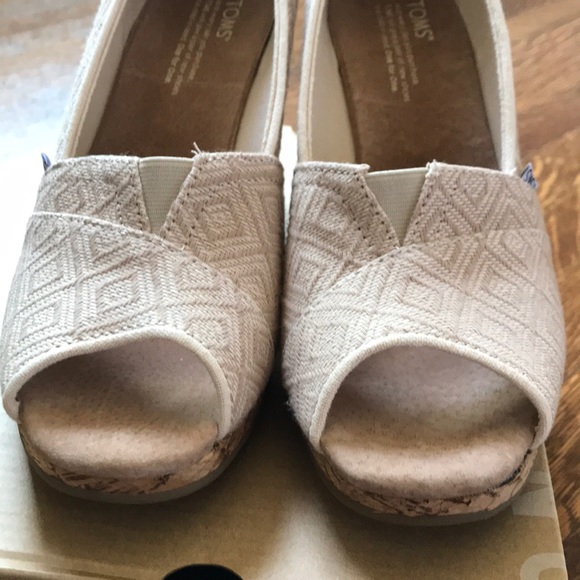 Toms Wedges - Picture 2 of 5